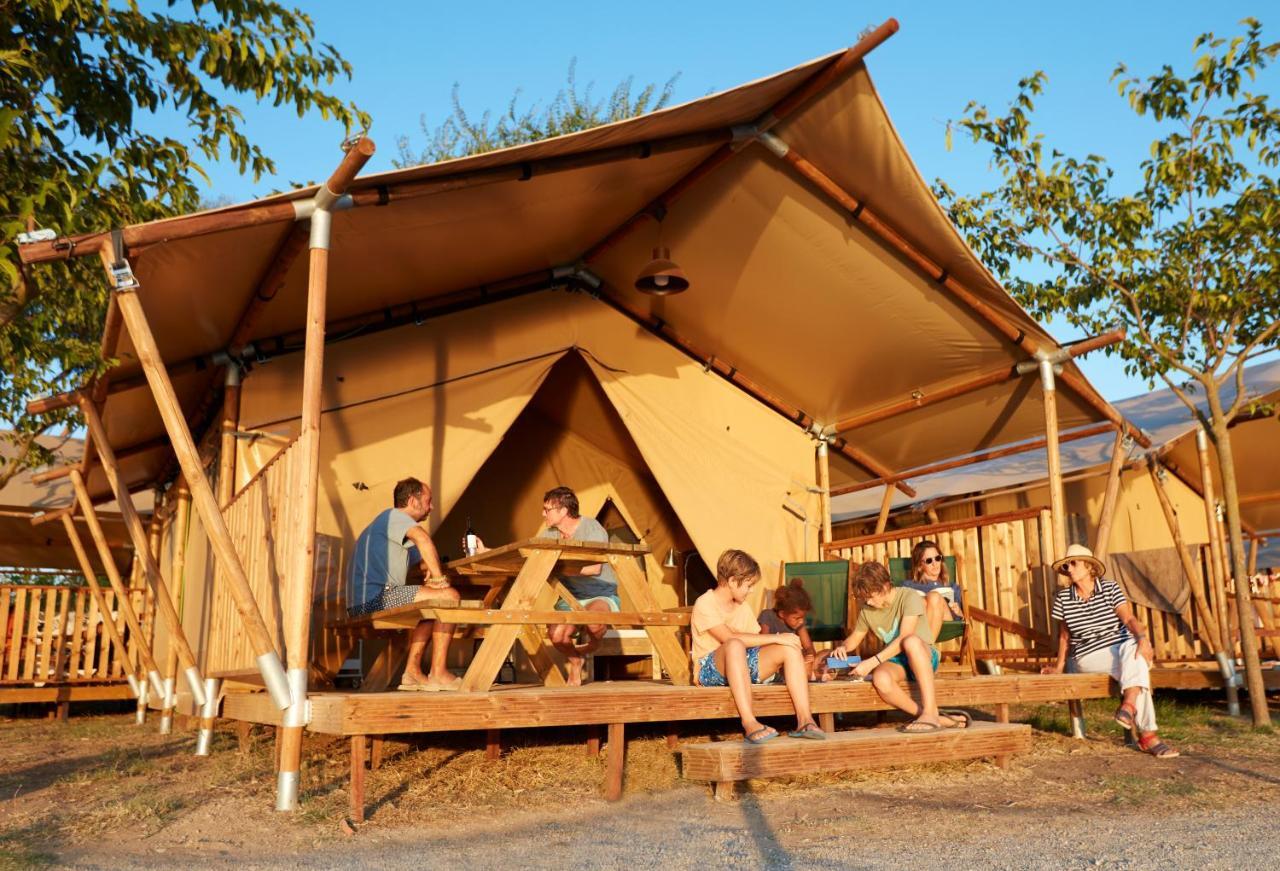 Camping Nautic Almata Glamping 호텔 카스테요 뎀푸리에스 외부 사진